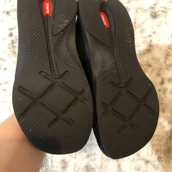 Puma Phenom Suede Training  Womens Black Sneakers Athletic Shoes 5.5 - Picture 13 of 16